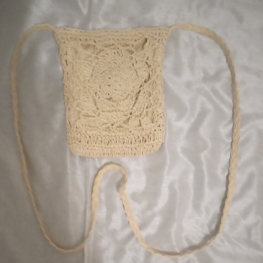 Vintage handmade cream straw crochet cross body purse cottagecore grunge goth